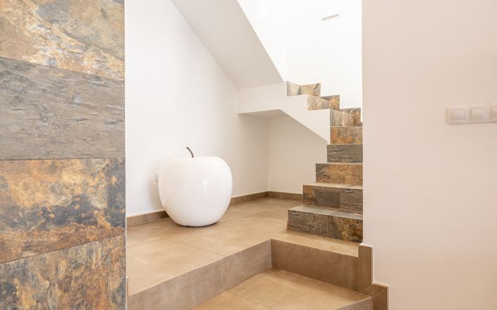 Image No.21-5 Bed Villa for sale