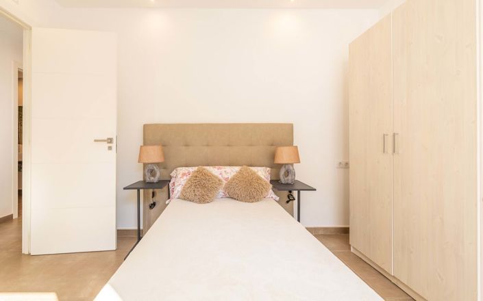 Image No.25-5 Bed Villa for sale