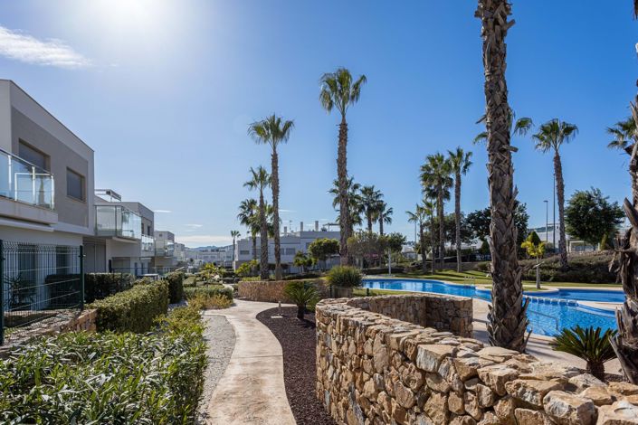 Image No.18-3 Bed Apartment for sale