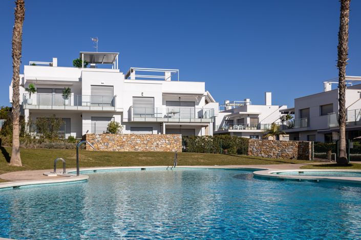 Image No.20-3 Bed Apartment for sale