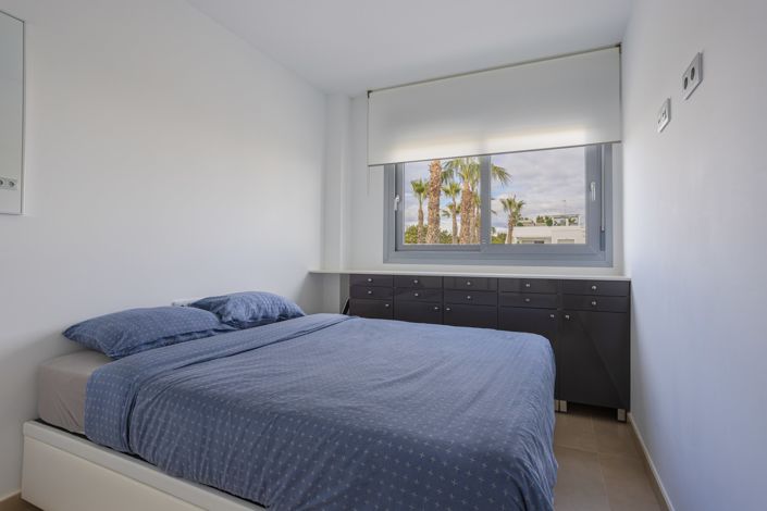 Image No.9-3 Bed Apartment for sale