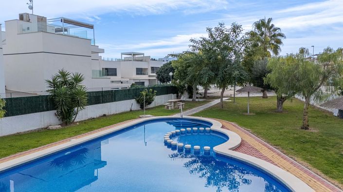 Image No.21-3 Bed Townhouse for sale