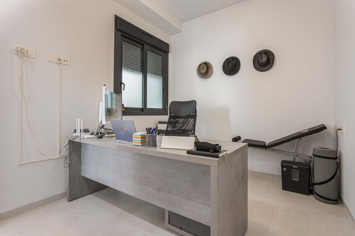 Image No.7-3 Bed Townhouse for sale