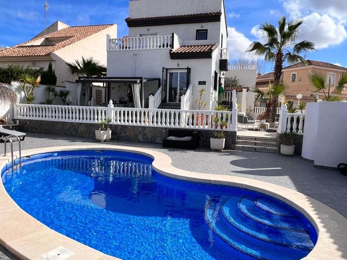 Image No.3-Villa de 2 chambres à vendre à Ciudad Quesada