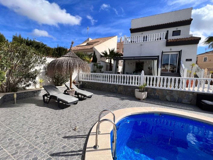 Image No.5-Villa de 2 chambres à vendre à Ciudad Quesada