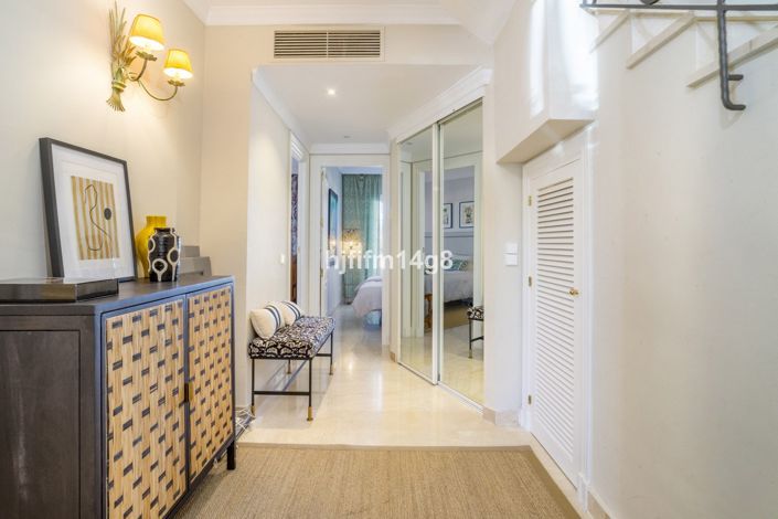 Image No.16-3 Bed Townhouse for sale