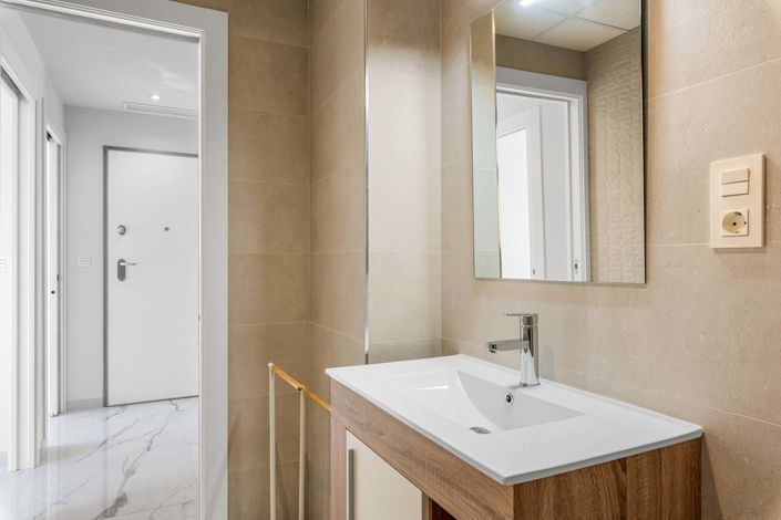 Image No.21-2 Bed Apartment for sale