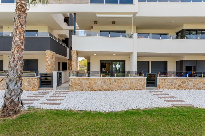 Image No.23-2 Bed Apartment for sale