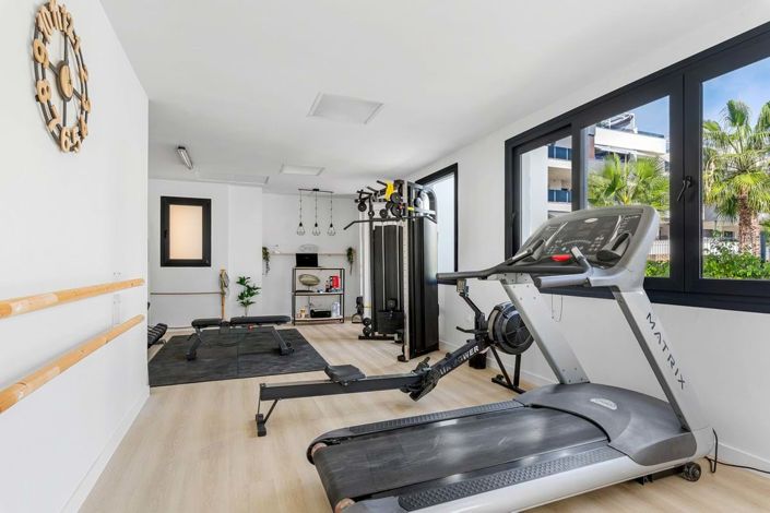 Image No.28-2 Bed Apartment for sale