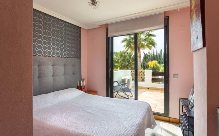 Image No.6-Appartement de 2 chambres à vendre à Estepona