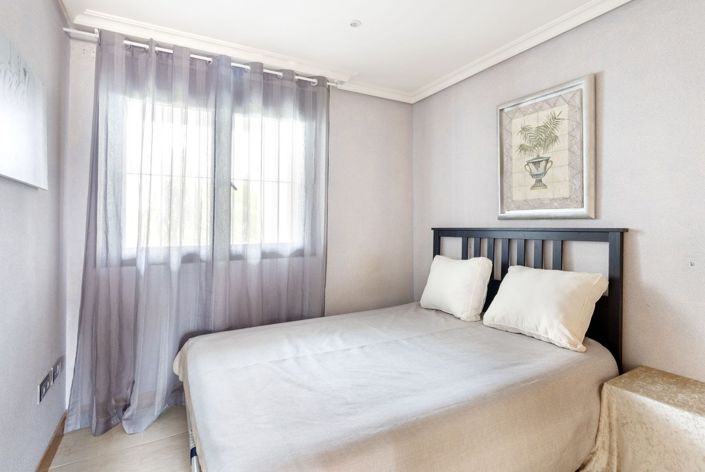 Image No.8-Appartement de 2 chambres à vendre à Estepona