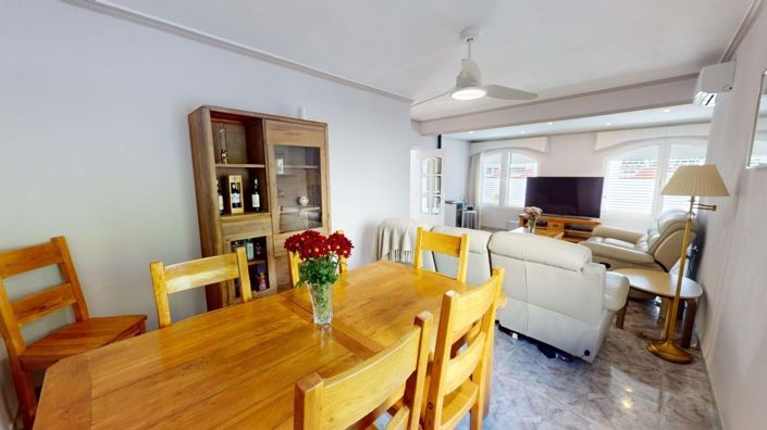 Image No.10-3 Bed Villa for sale