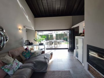 1447-610854-78d1f4f8b6655591b02d22fabb36a692d