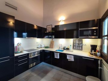 1447-610854-78d1f4f8b6655591b02d22fabb36a692d