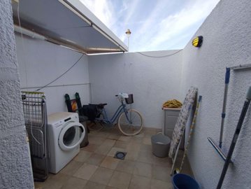 1447-610854-78d1f4f8b6655591b02d22fabb36a692d