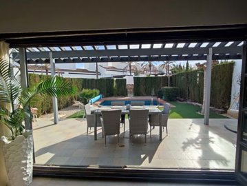 1447-610854-78d1f4f8b6655591b02d22fabb36a692d