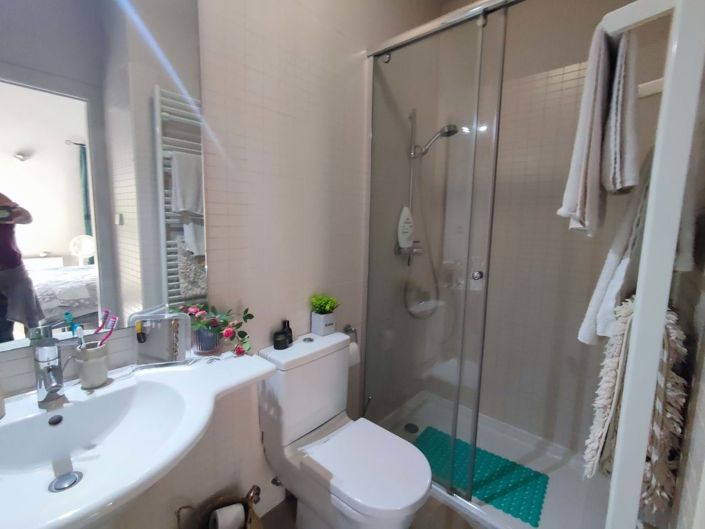 Image No.18-2 Bed Villa for sale