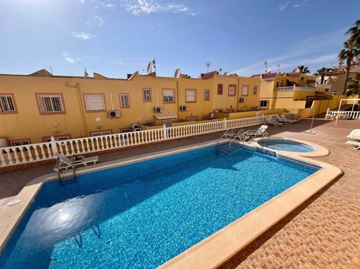 Image No.2-3 Bed Townhouse for sale