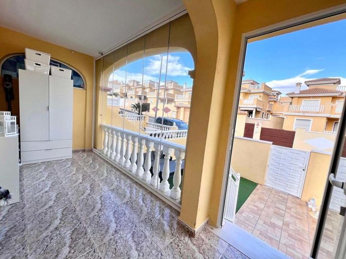 Image No.6-3 Bed Townhouse for sale