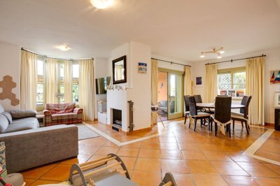 1447-611872-78d1f4f8b6655591b02d22fabb36a692d