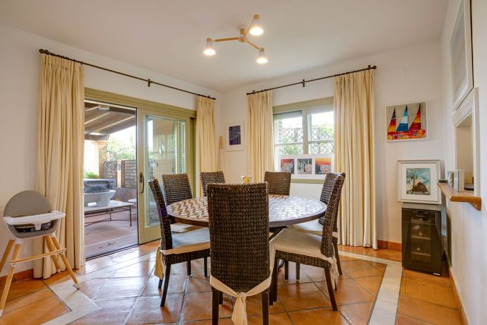 Image No.6-3 Bed Townhouse for sale