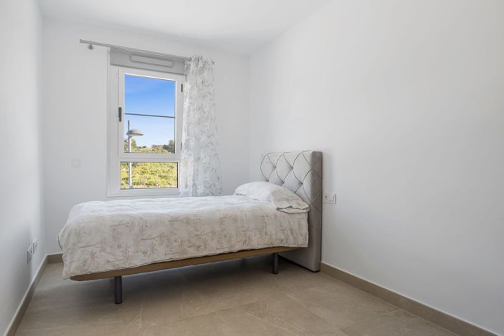 Image No.18-3 Bed Townhouse for sale