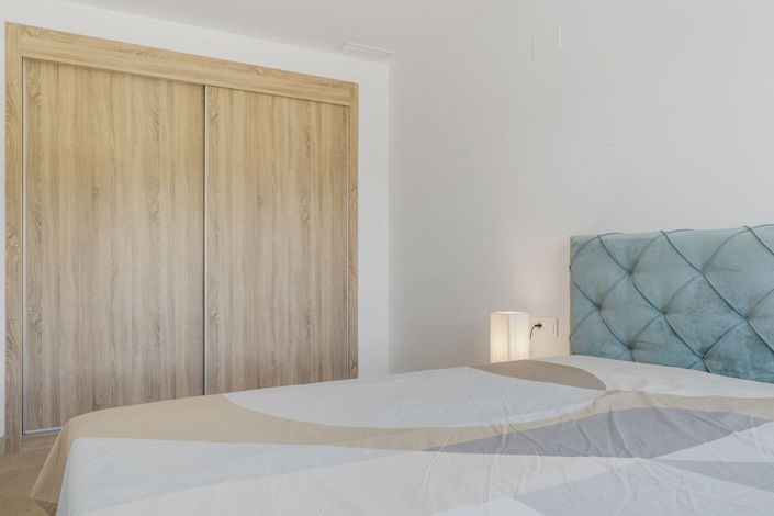 Image No.21-3 Bed Townhouse for sale