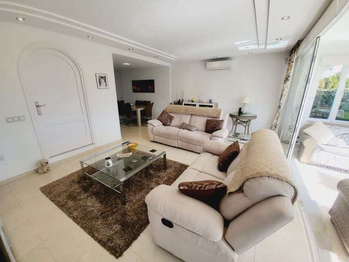 Image No.21-3 Bed Townhouse for sale