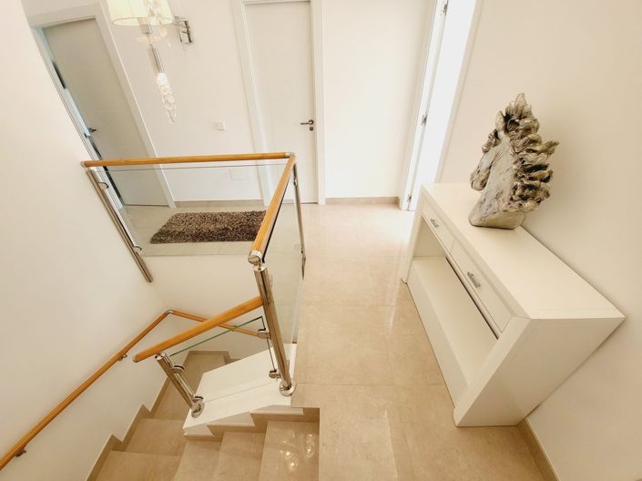 Image No.26-3 Bed Townhouse for sale