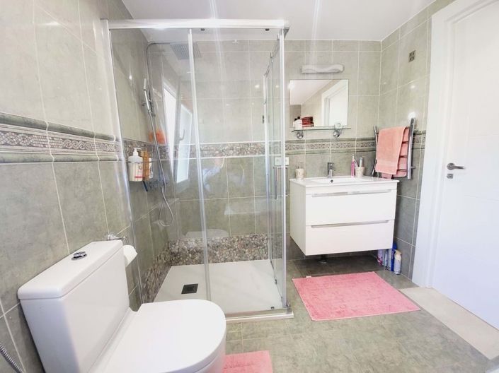 Image No.38-3 Bed Townhouse for sale