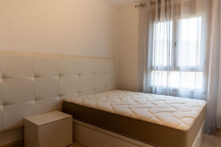 Image No.24-3 Bed Townhouse for sale