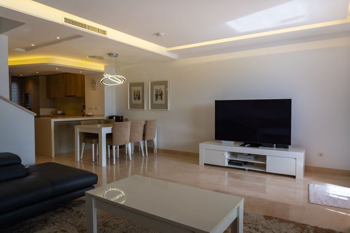 Image No.5-3 Bed Townhouse for sale