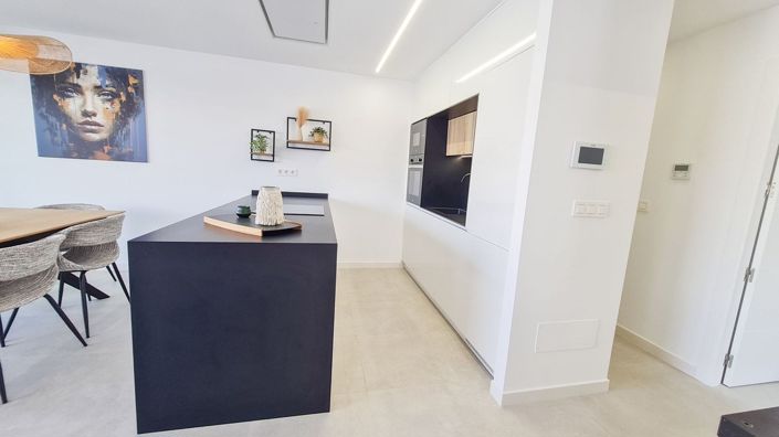 Image No.8-3 Bed Villa for sale