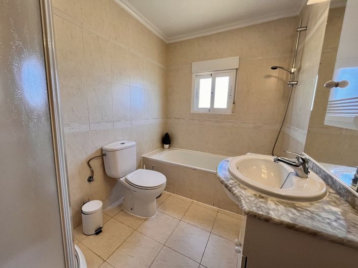 Image No.20-Villa de 4 chambres à vendre à Orihuela Costa