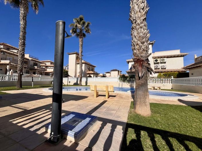 Image No.32-Villa de 4 chambres à vendre à Orihuela Costa