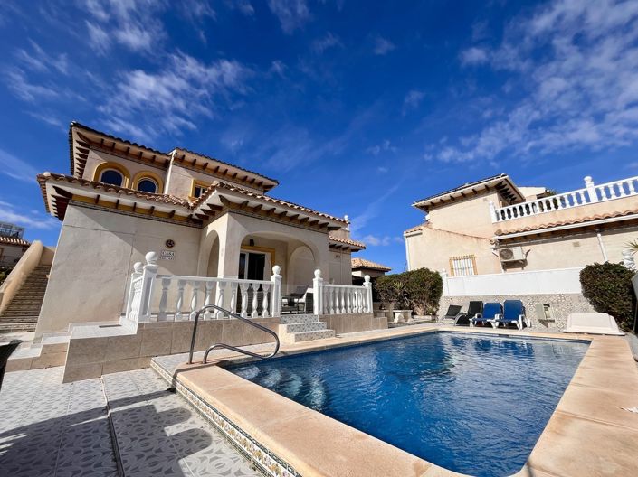 Image No.36-Villa de 4 chambres à vendre à Orihuela Costa