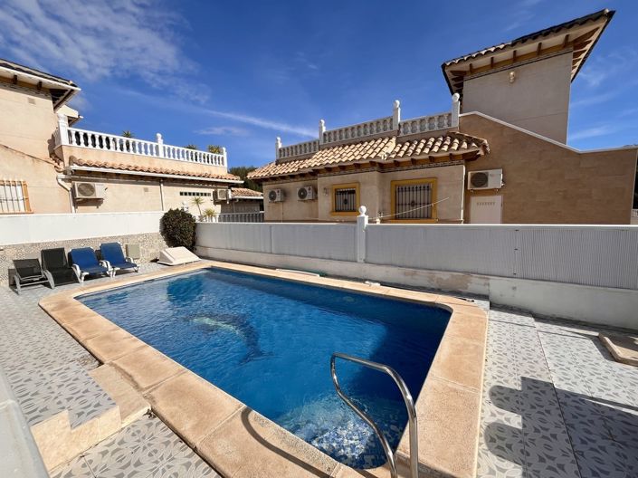 Image No.40-Villa de 4 chambres à vendre à Orihuela Costa