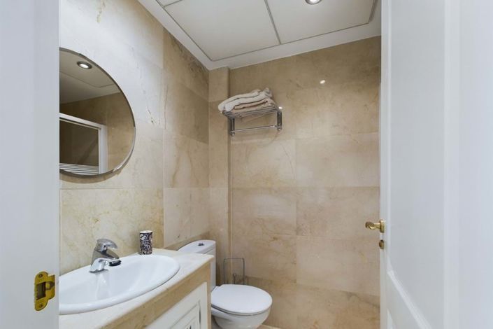 Image No.24-2 Bed Apartment for sale