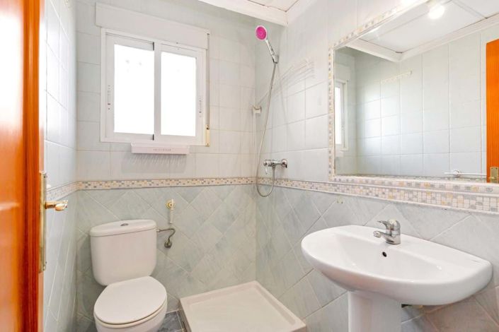 Image No.14-4 Bed Villa for sale