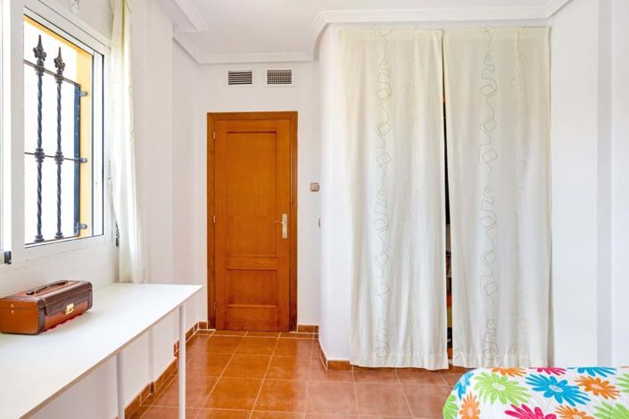 Image No.15-4 Bed Villa for sale