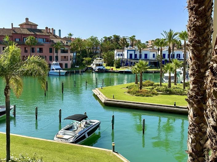 Image No.30-3 Bed Apartment for sale