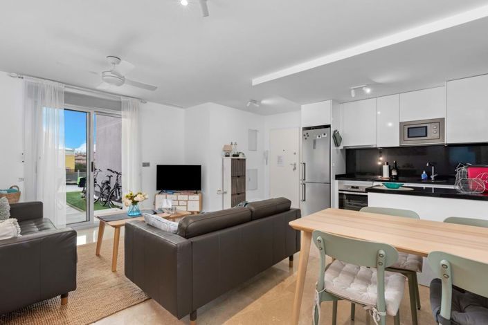 Image No.3-Appartement de 2 chambres à vendre à Villamartin