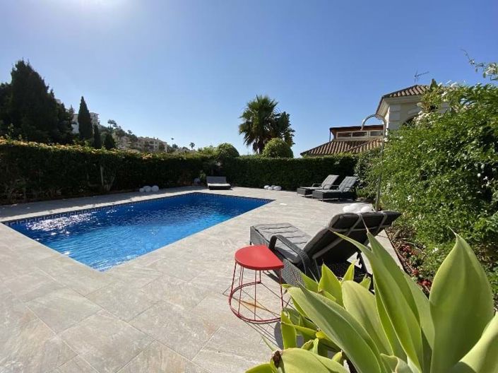 Image No.3-Villa de 5 chambres à vendre à Mijas Costa