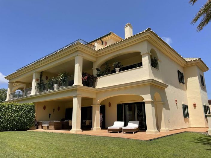 Image No.17-3 Bed Apartment for sale