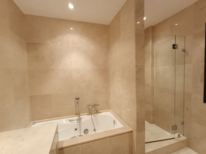 Image No.19-3 Bed Apartment for sale