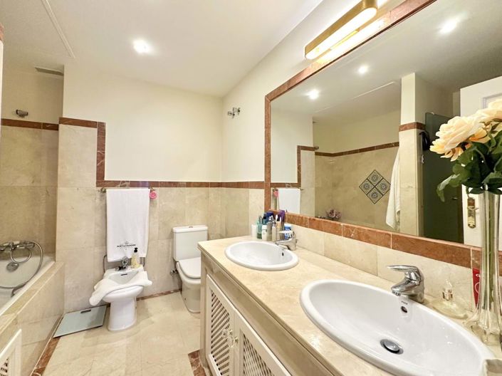 Image No.19-2 Bed Apartment for sale