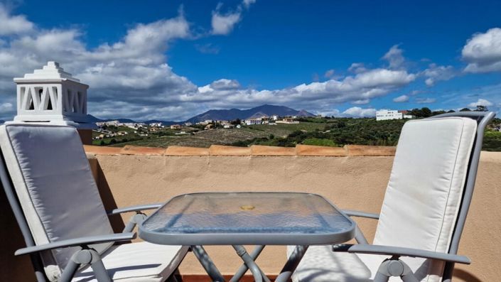 Image No.26-3 Bed Townhouse for sale