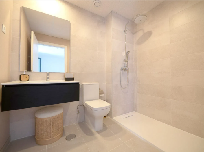 Image No.8-3 Bed Villa for sale