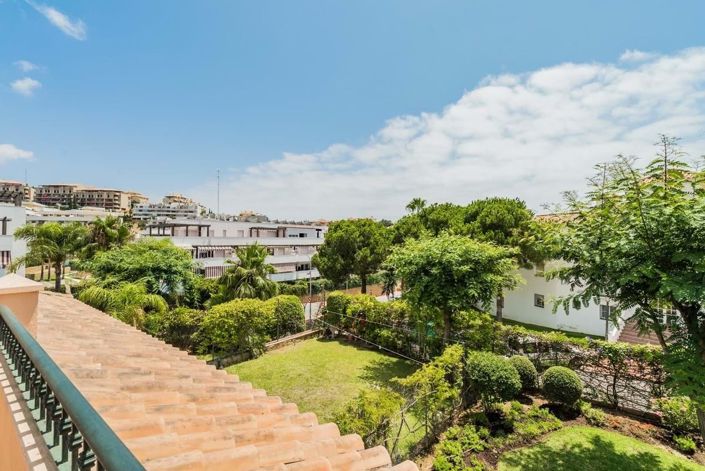 Image No.24-3 Bed Townhouse for sale