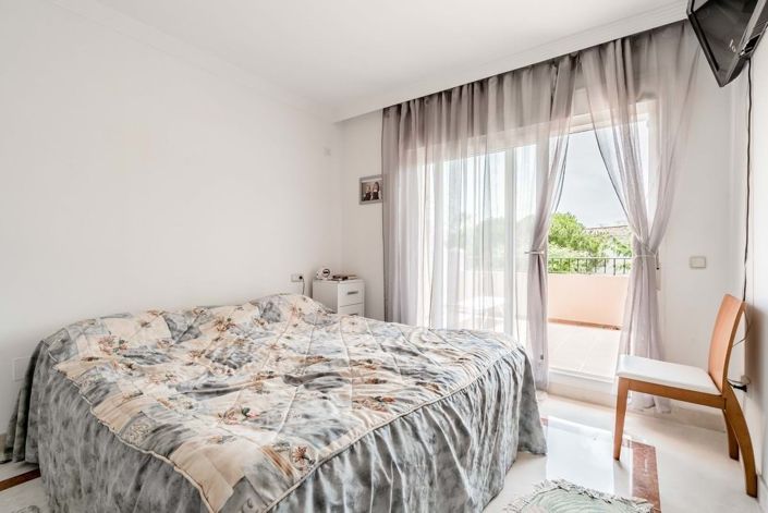 Image No.9-3 Bed Townhouse for sale